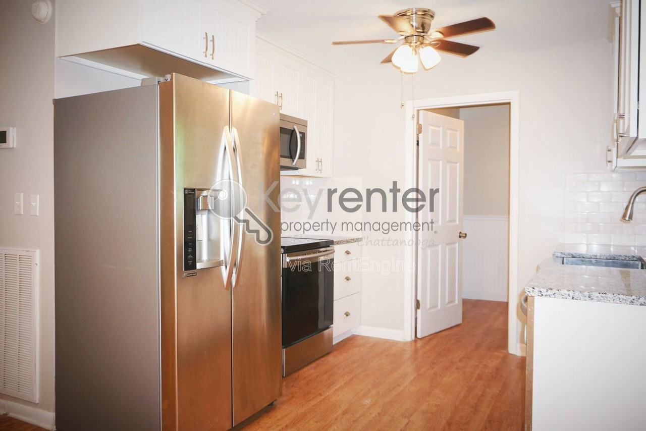 1024 Garnett Ave - Photo 6 of 18