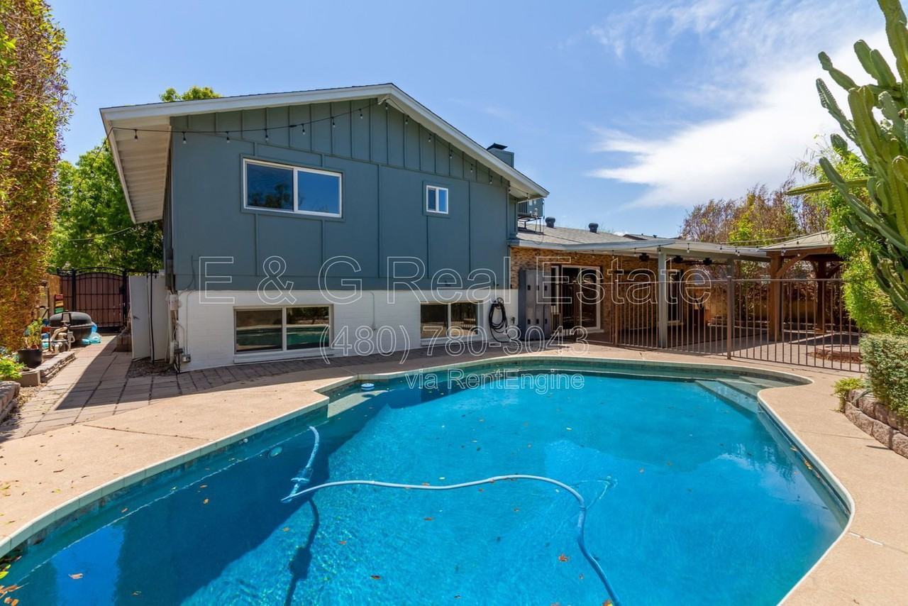 1640 E La Jolla Dr - Photo 3 of 34