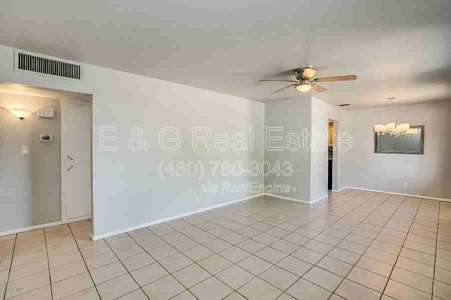 543 W 19th St - Photo 4 of 18