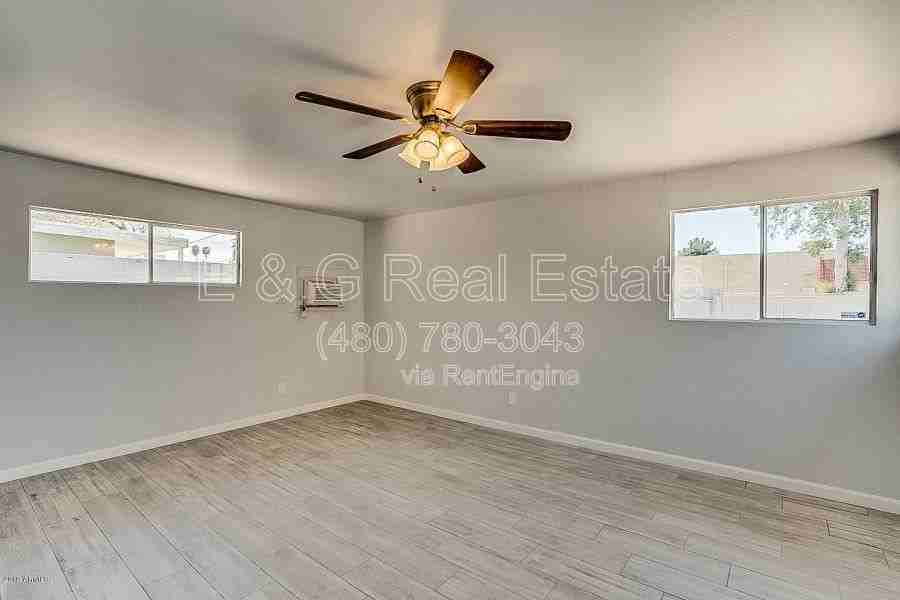 543 W 19th St - Photo 7 of 18