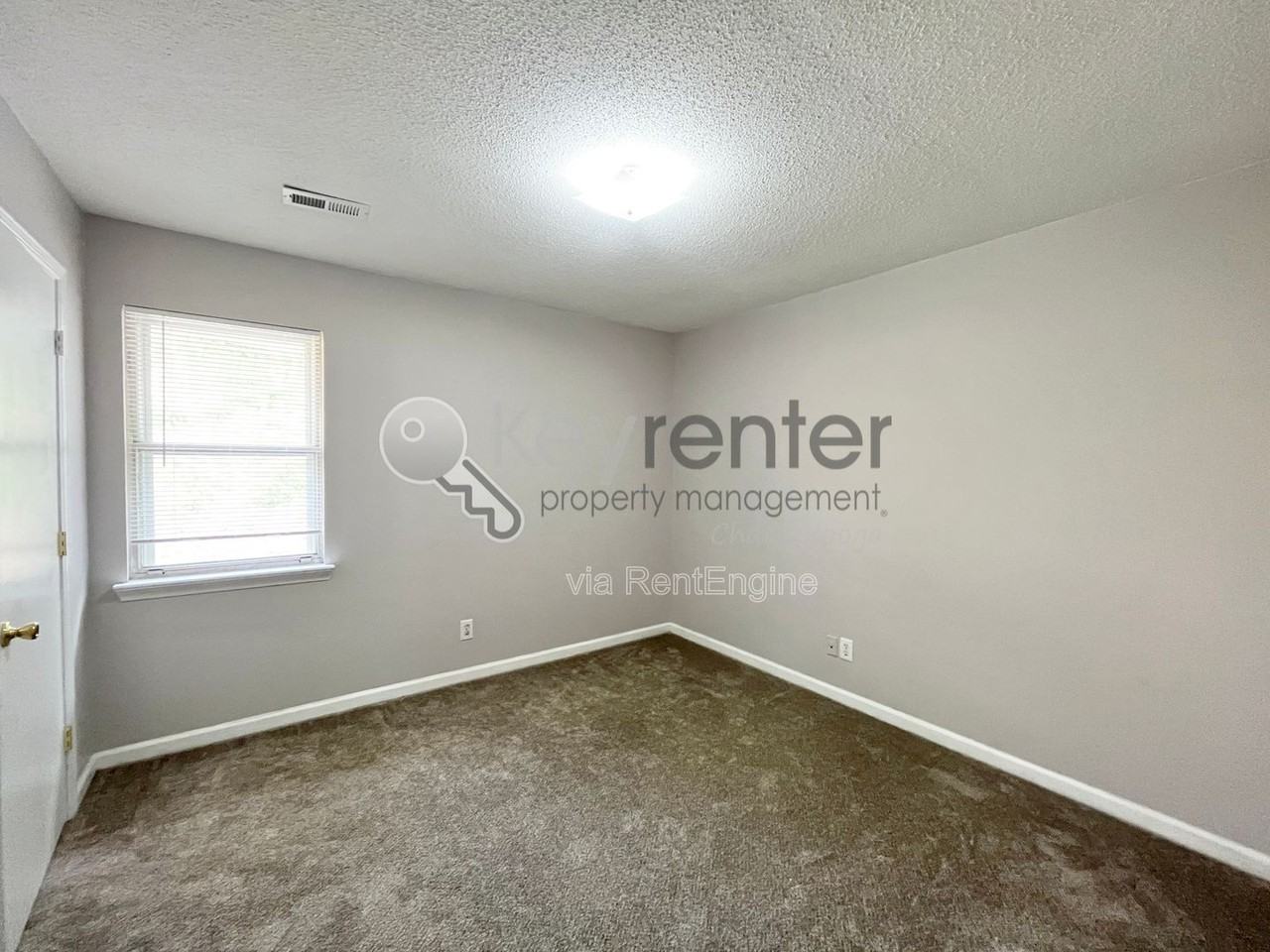 801 Ely Rd - Photo 7 of 13