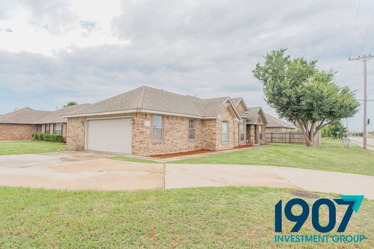 1540 N Santa Fe Ave - Photo 3 of 31