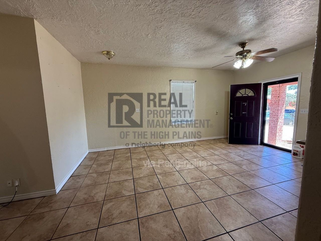 1314 Nw 10th Ave - Photo 3 of 10