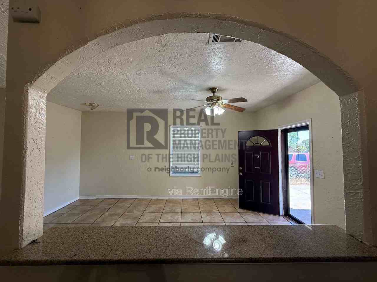 1314 Nw 10th Ave - Photo 4 of 10