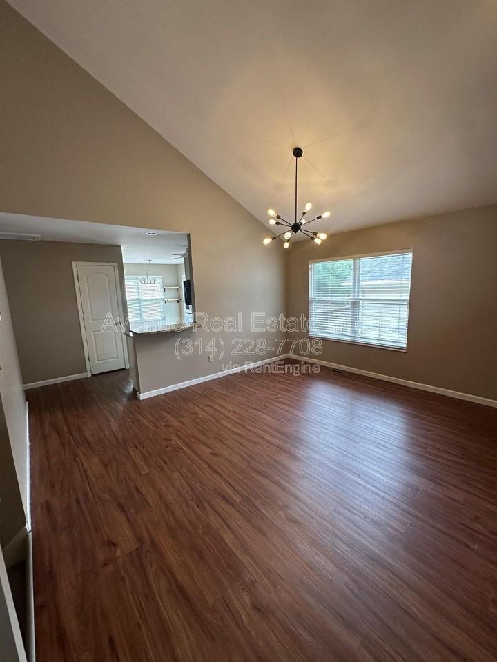 2427 Shiva Ct - Photo 6 of 21