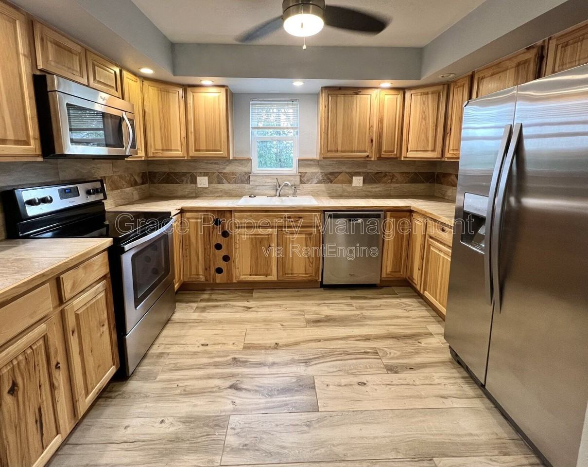 5700 W 28th Ave #4 - Photo 6 of 14