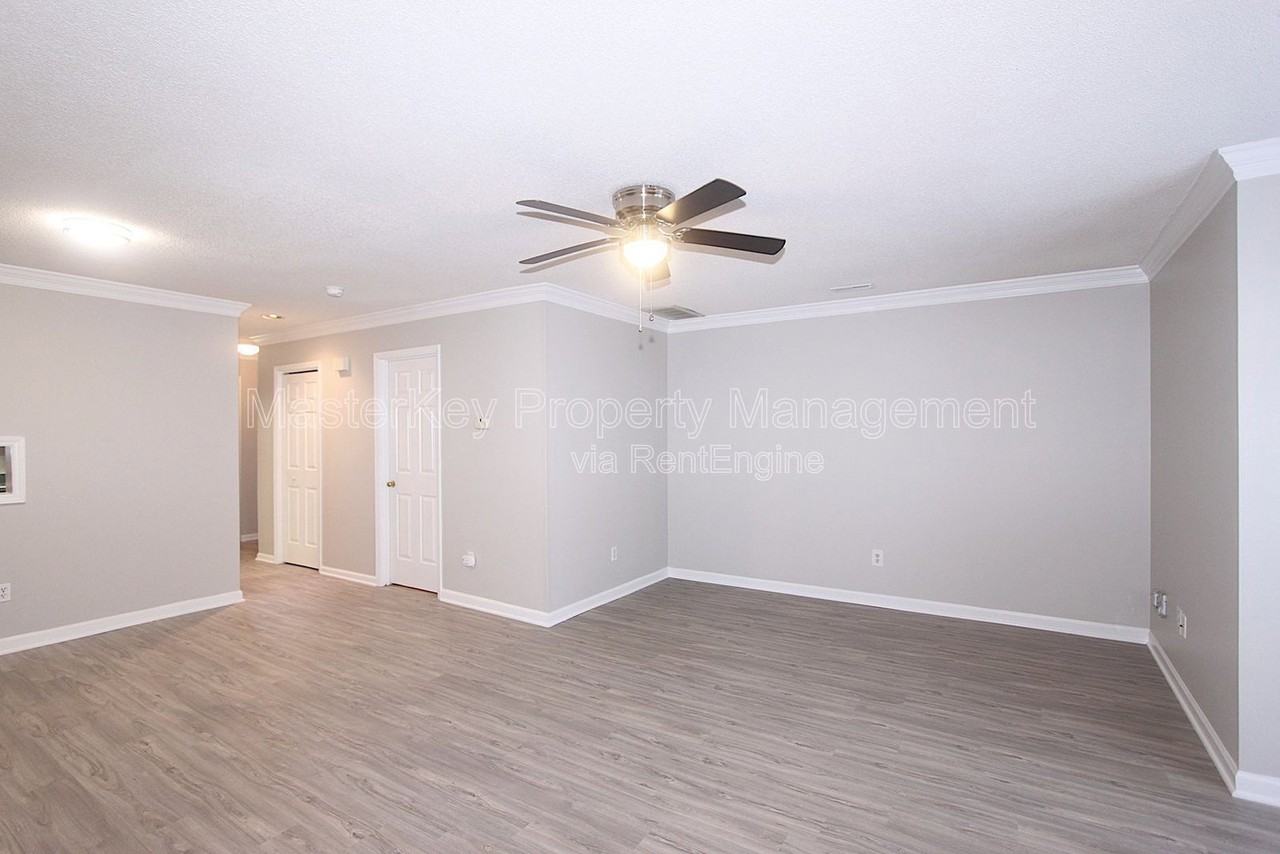 5606 Split Oak Way - Photo 3 of 21
