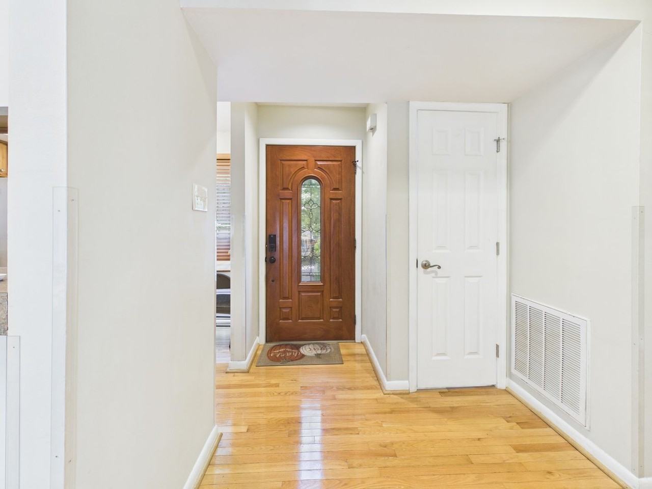 4905 Long Shadow Dr - Photo 5 of 35