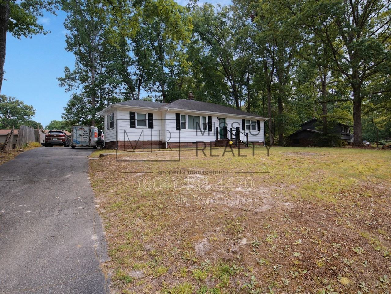 1107 Ironington Rd - Photo 2 of 5