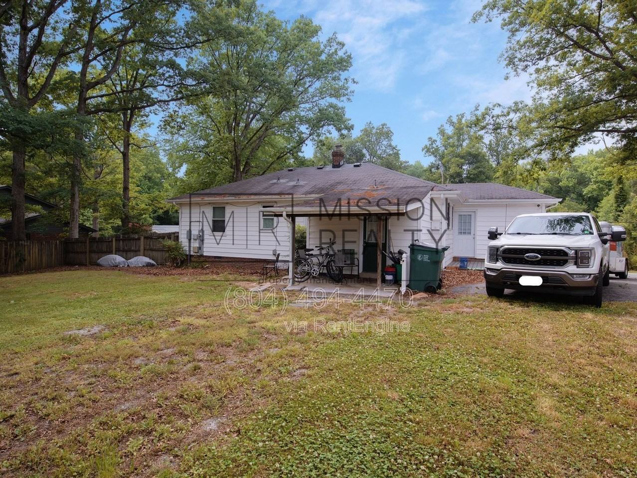 1107 Ironington Rd - Photo 3 of 5