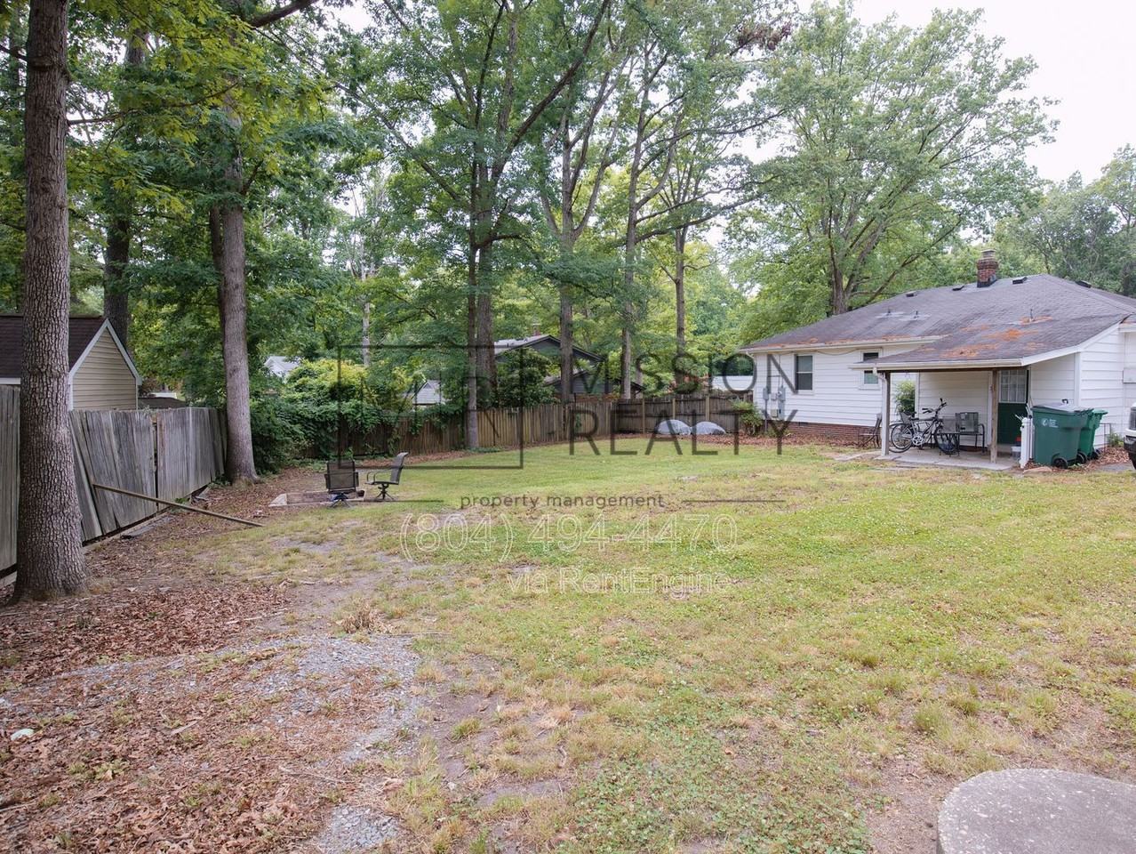 1107 Ironington Rd - Photo 4 of 5
