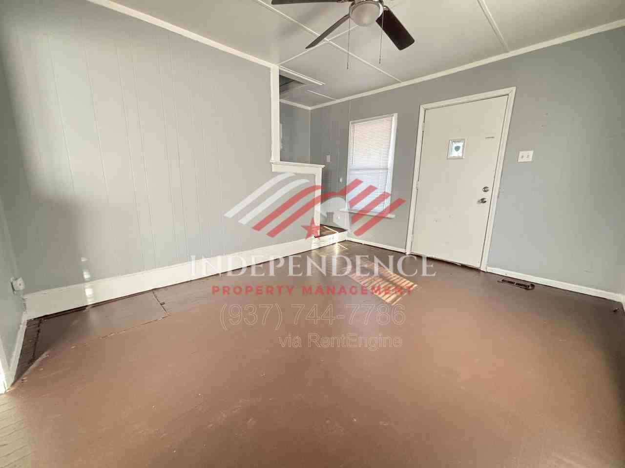 517 Mertland Ave - Photo 2 of 11