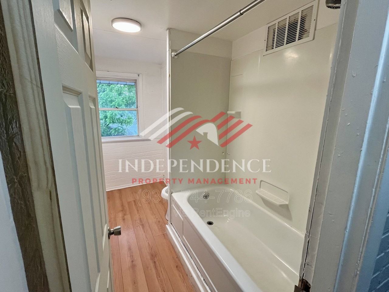 517 Mertland Ave - Photo 6 of 11