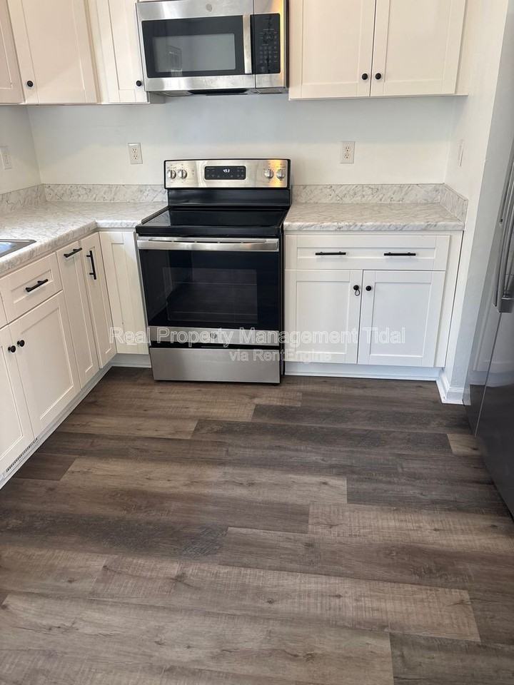 5048 Queen St - Photo 4 of 22