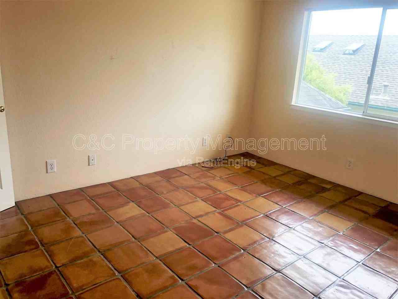 274 Watson St #A - Photo 6 of 9