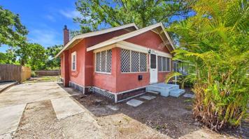 featured image of 1642 39th St S