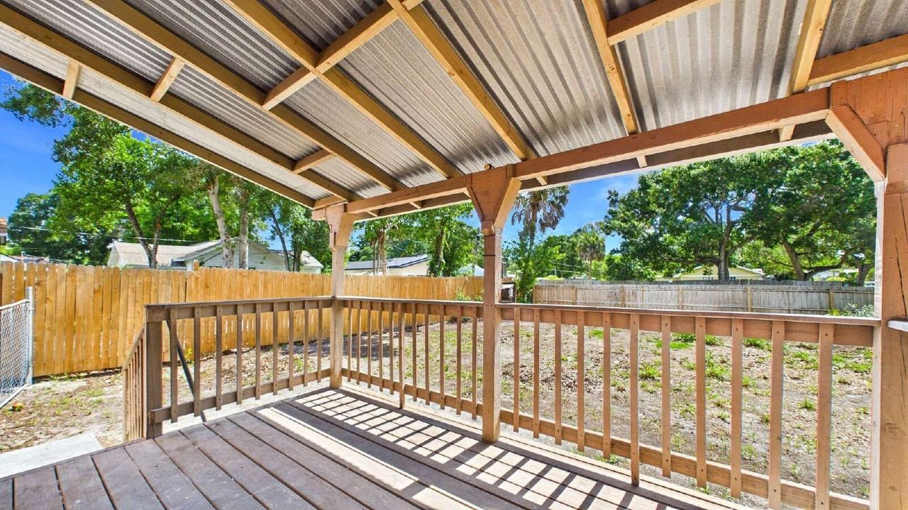 1642 39th St S - Photo 4 of 23