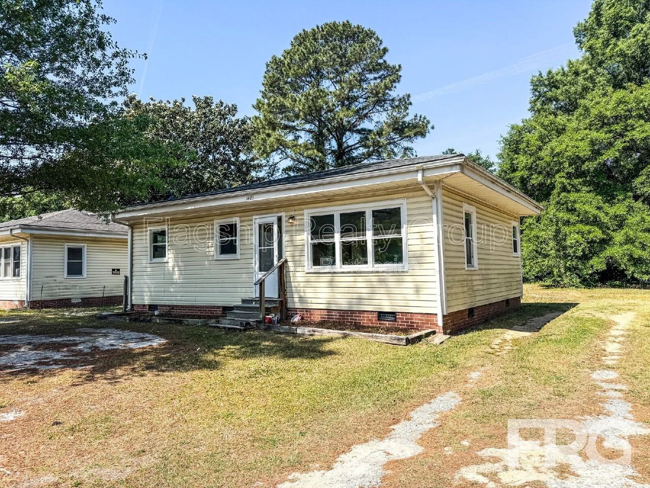 1403 Clingman St - Photo 2 of 21