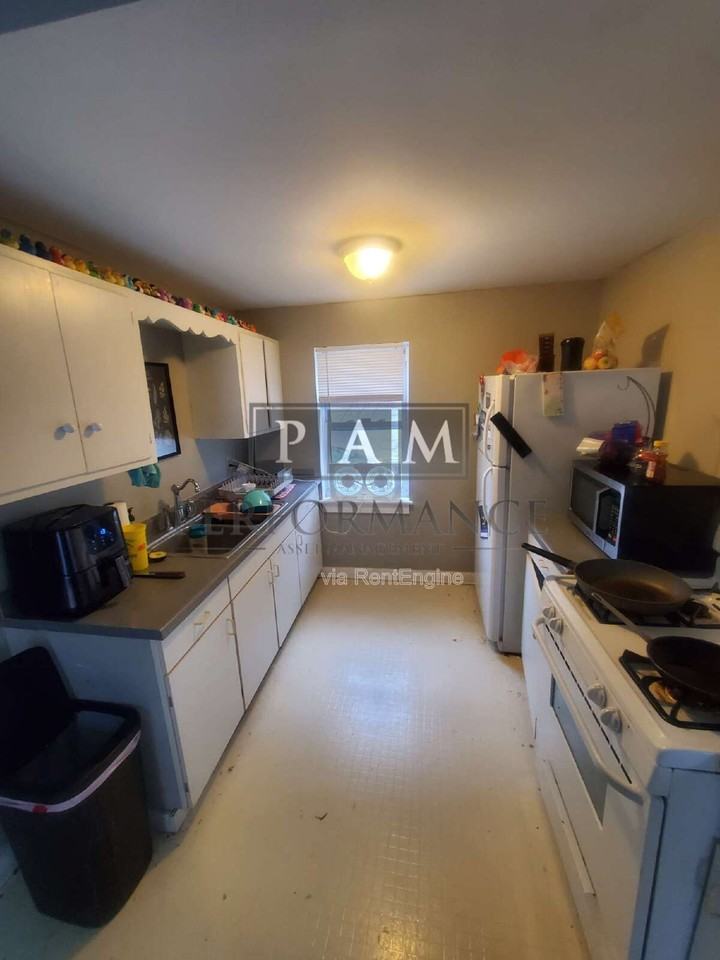 1521 N Jefferson St #REAR - Photo 5 of 14