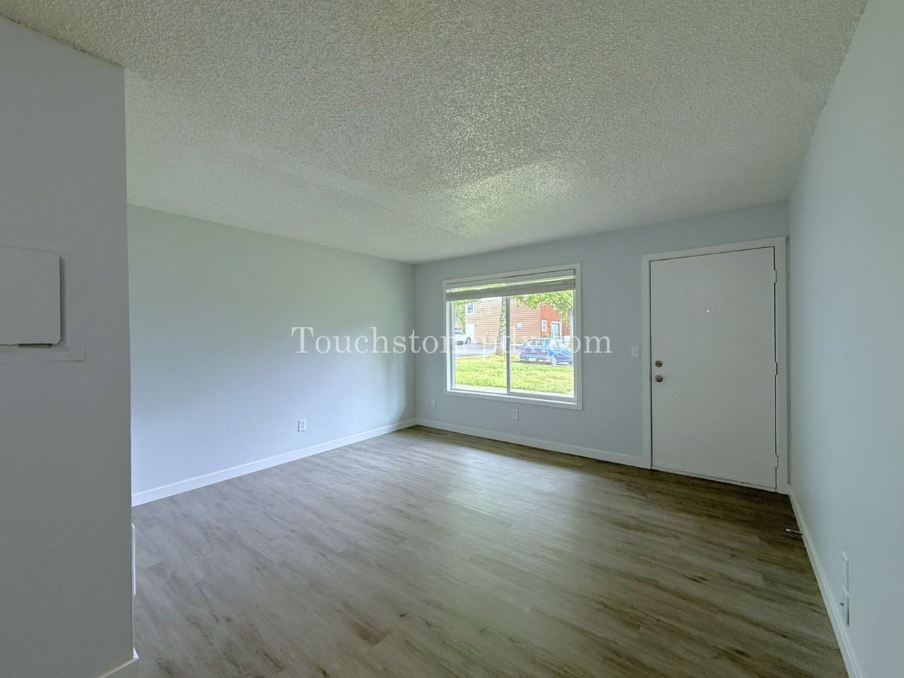 2419 Se 135th Ave - Photo 7 of 20