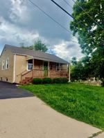 featured image of 927 N Elm Ave