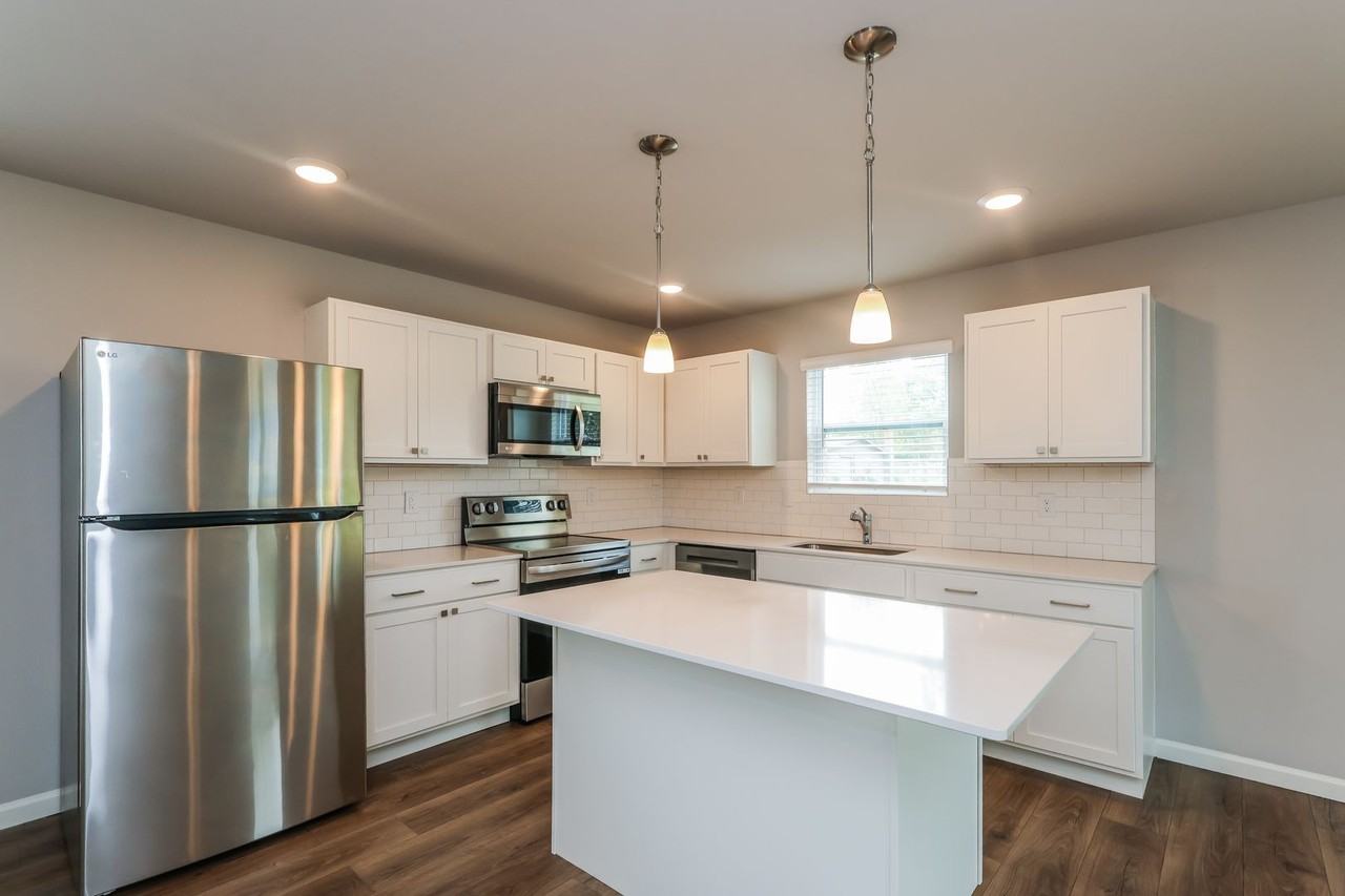 115 E Mason St - Photo 2 of 30