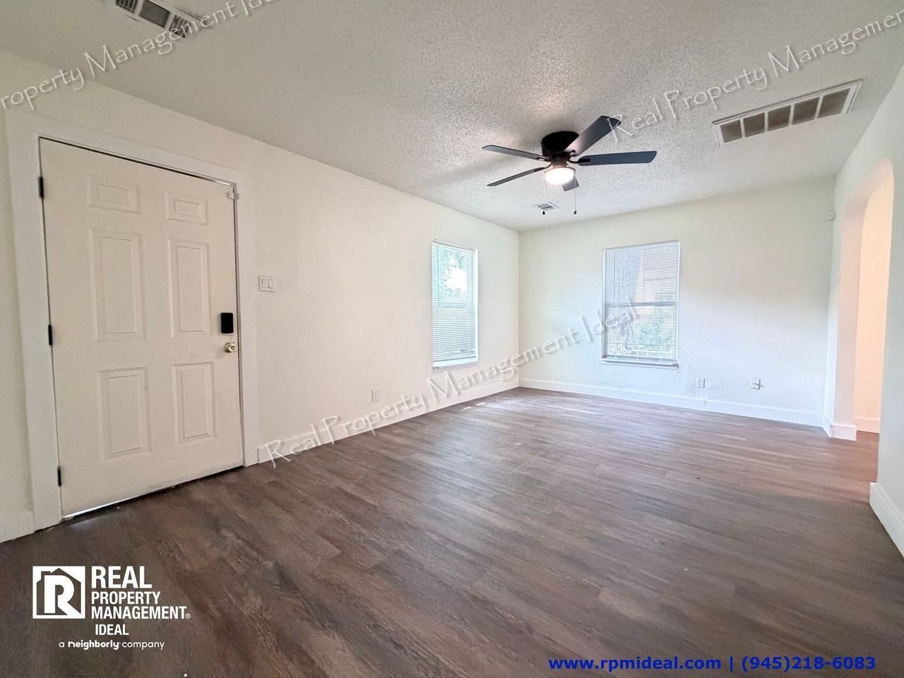 2513 Southland St - Photo 5 of 24