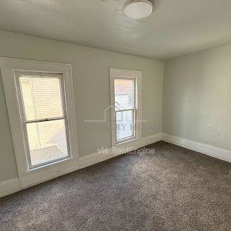 45 Oakdale Ave - Photo 4 of 11
