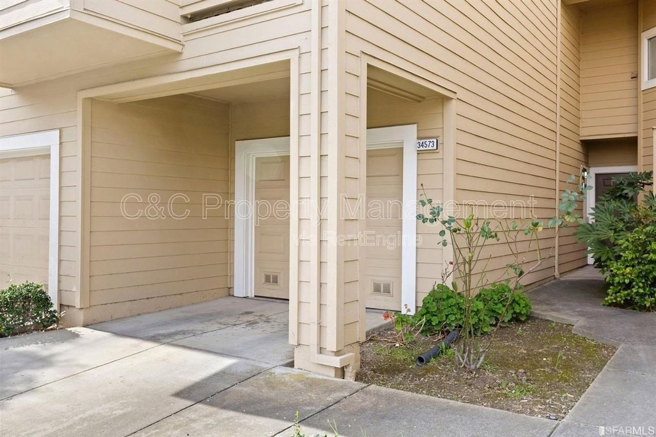 34573 Falls Ter - Photo 2 of 20