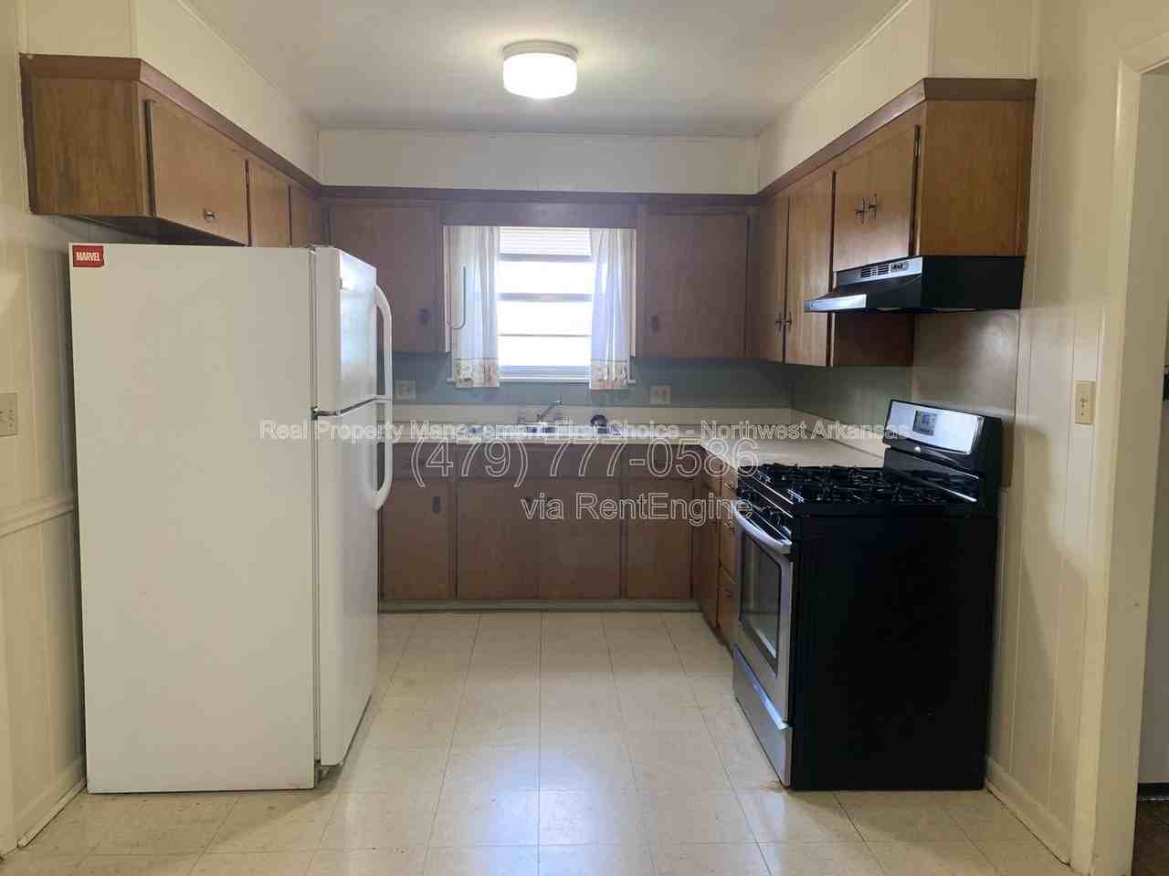 1039 W Bel Air Dr - Photo 3 of 15