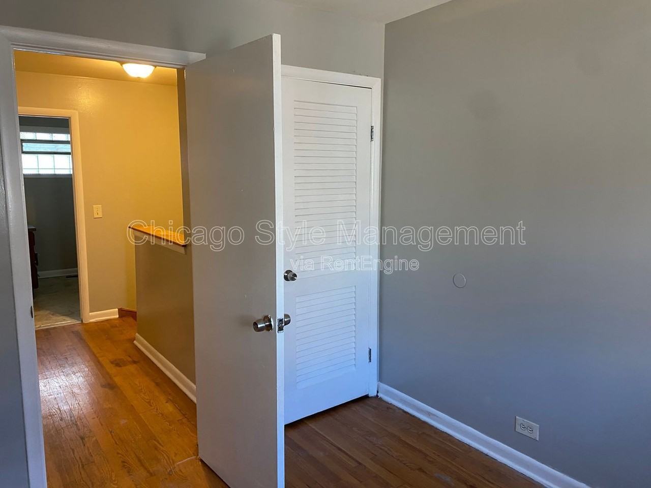 9040 S Dauphin Ave #D - Photo 2 of 11