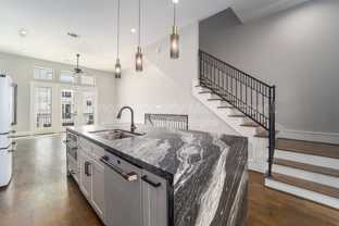 2221 Francis St - Photo 1 of 1