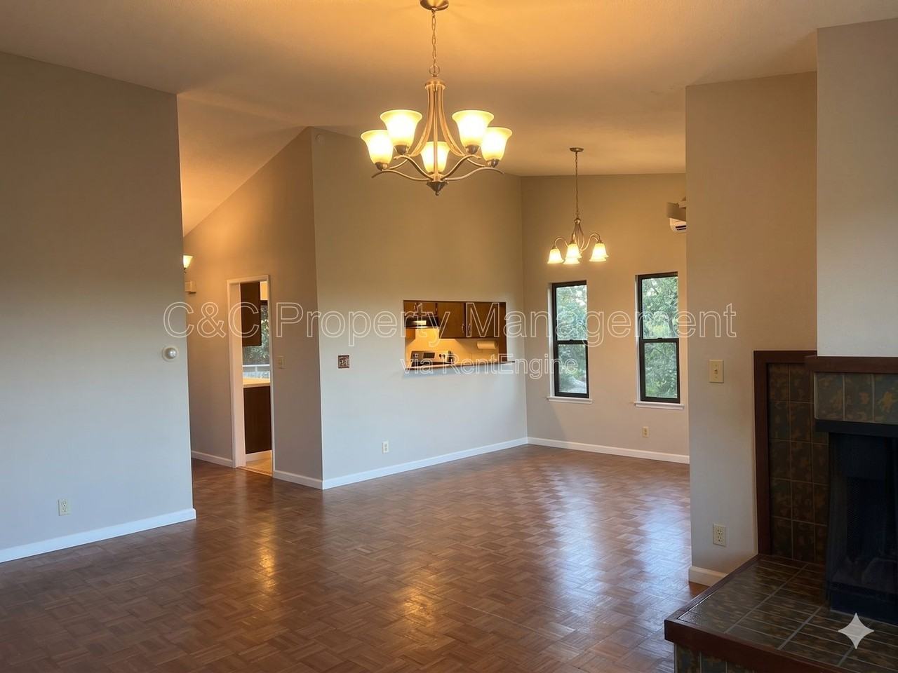 1538 Ashwood Dr - Photo 5 of 12