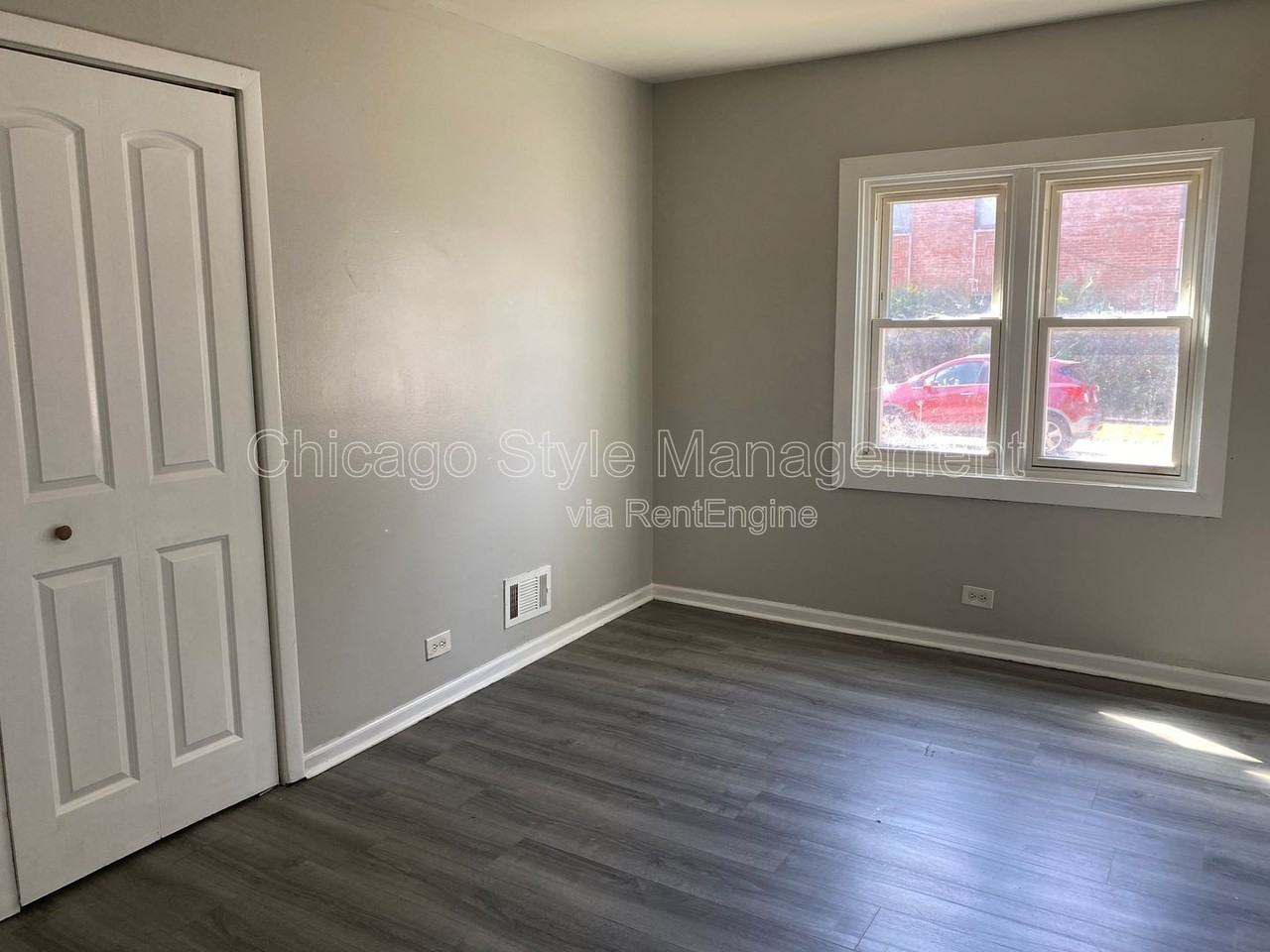 725 Sibley Blvd - Photo 2 of 4