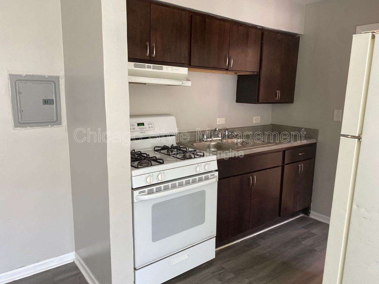 725 Sibley Blvd - Photo 4 of 4