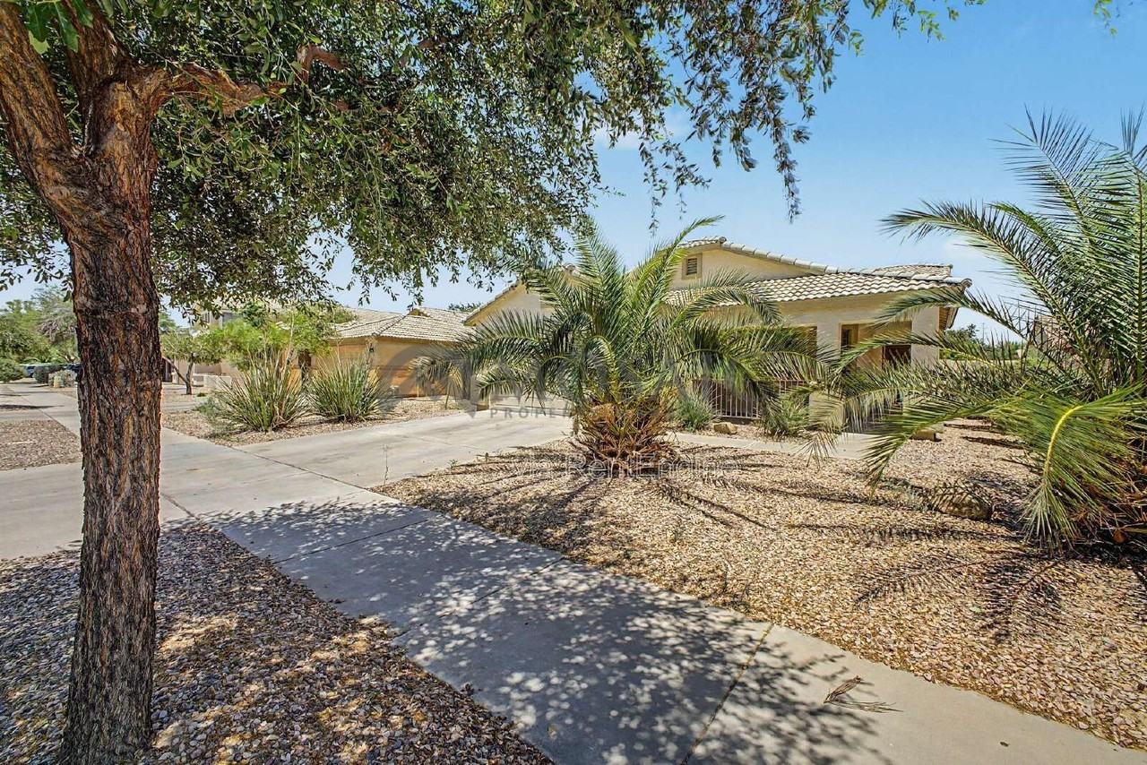 22360 E Via Del Rancho - Photo 5 of 34