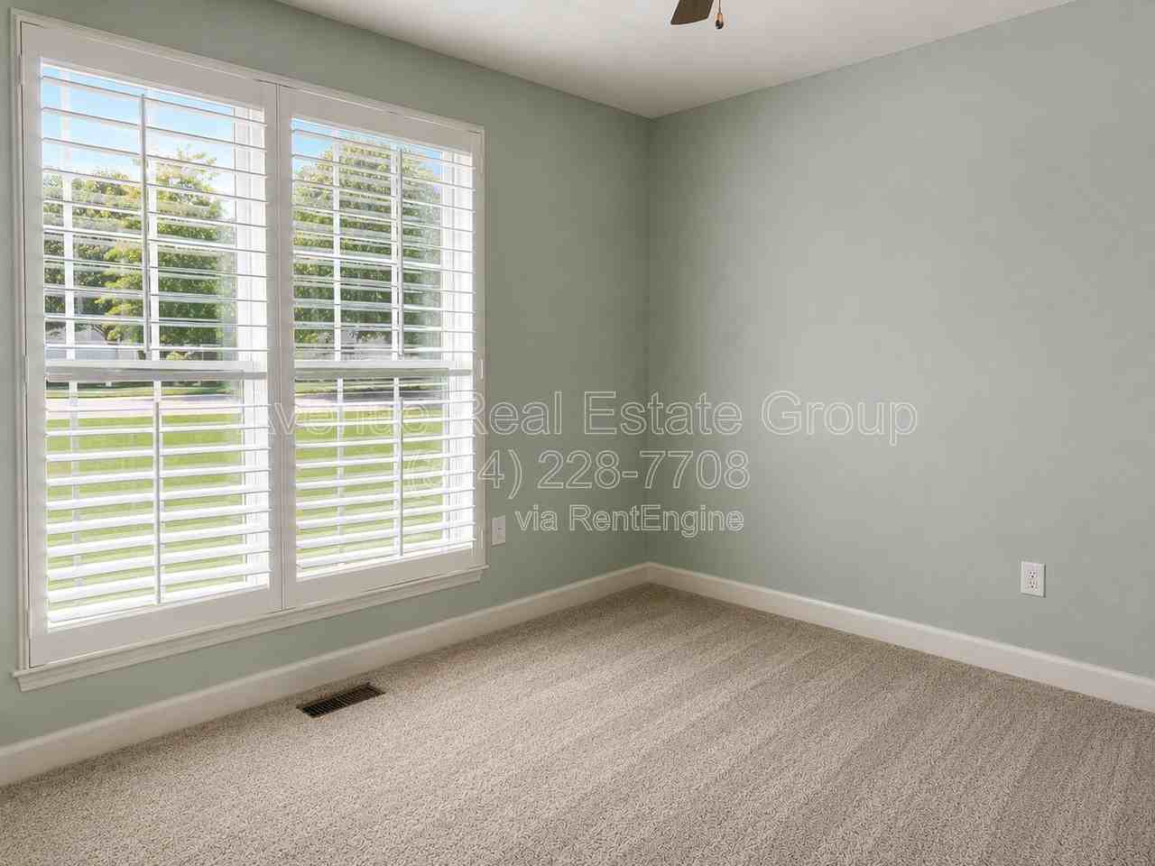 1016 Westlake Village Dr - Photo 3 of 13