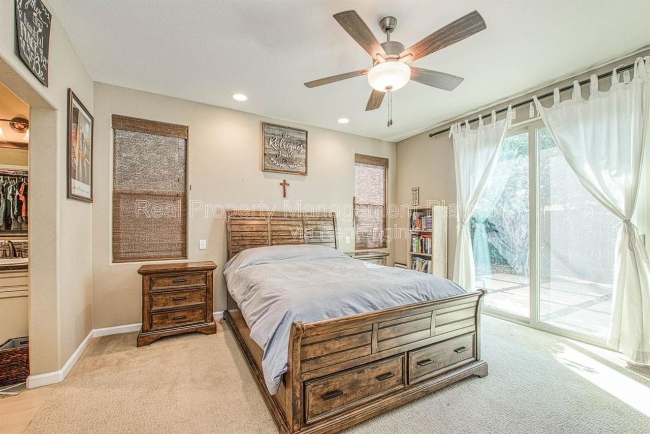 3470 Buckingham Ave - Photo 5 of 23