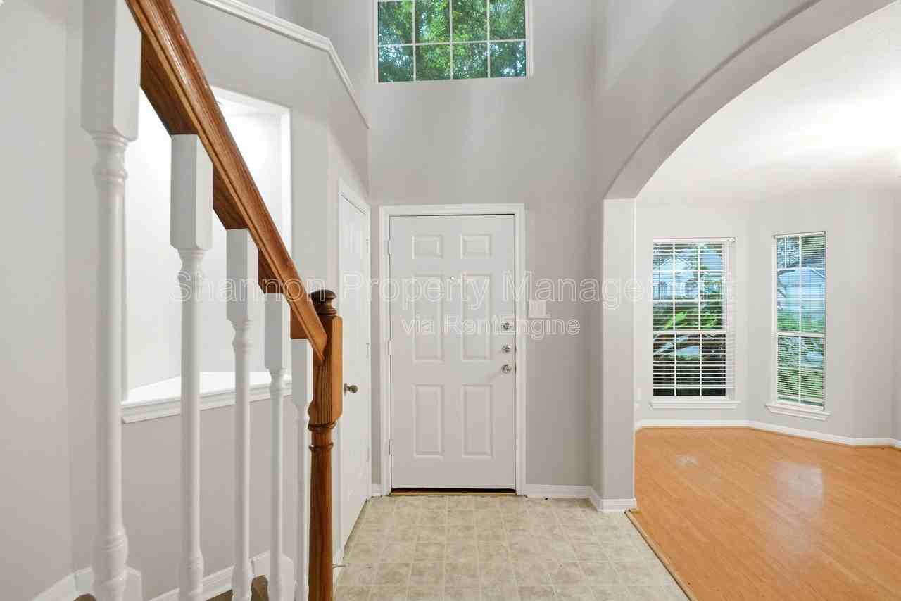 3924 Highland Vale Ct - Photo 4 of 30