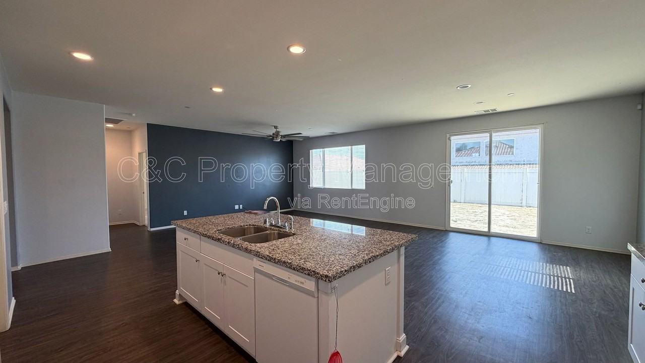 2158 Albatross Way - Photo 4 of 17