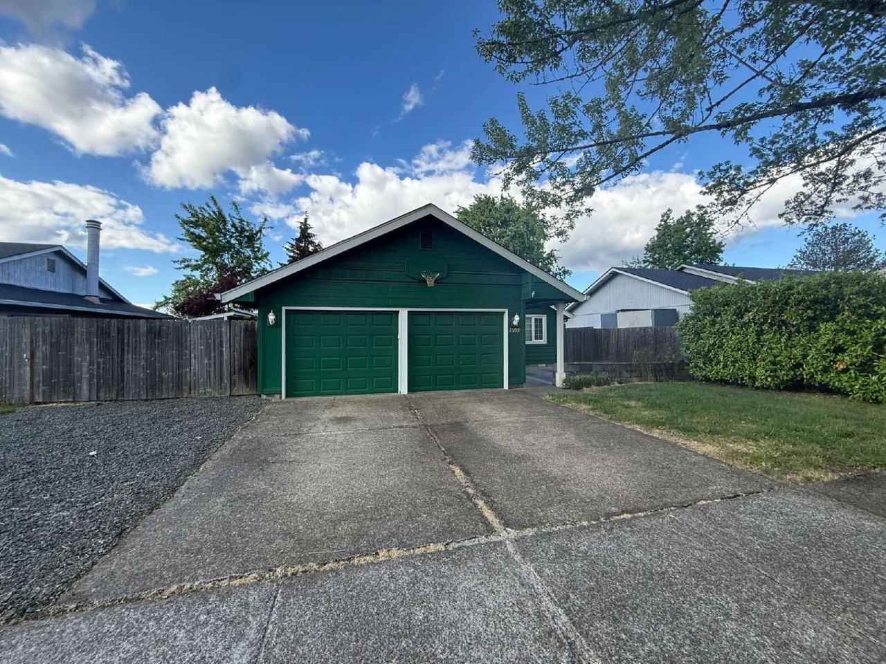 3959 Pam St - Photo 2 of 14