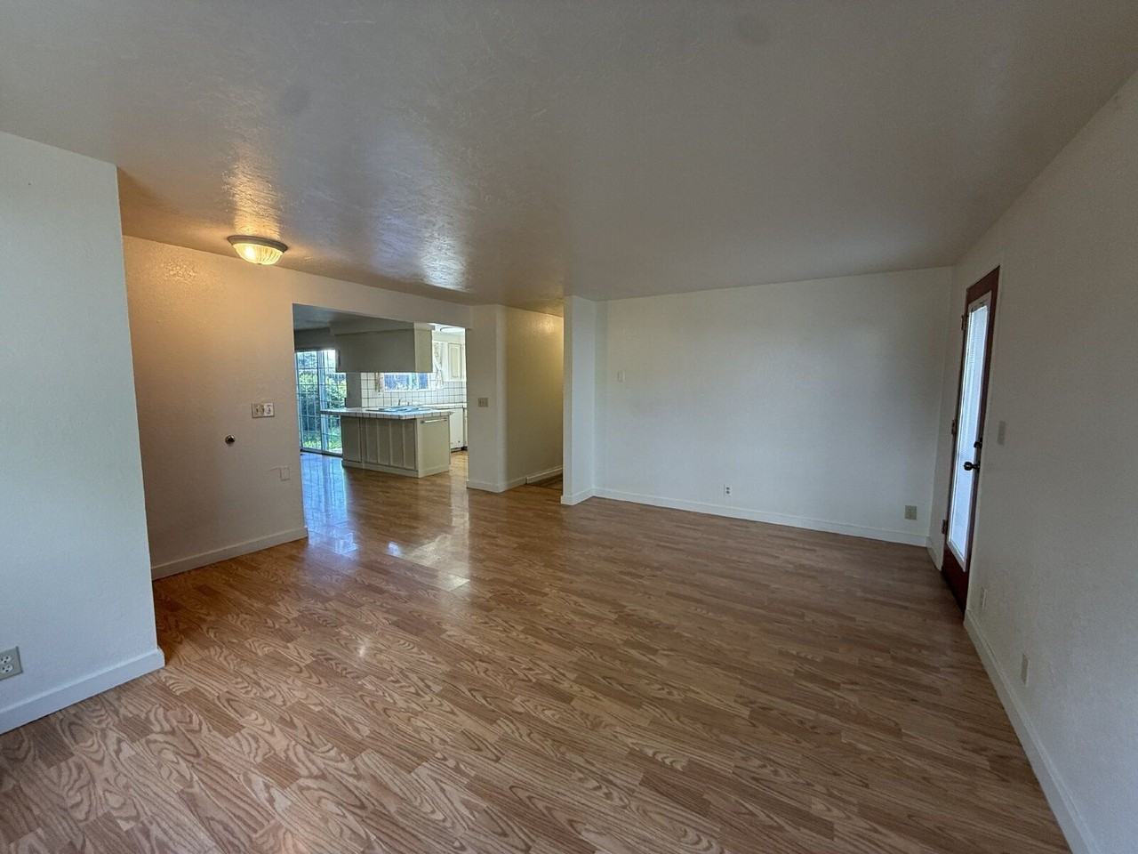 3959 Pam St - Photo 6 of 14