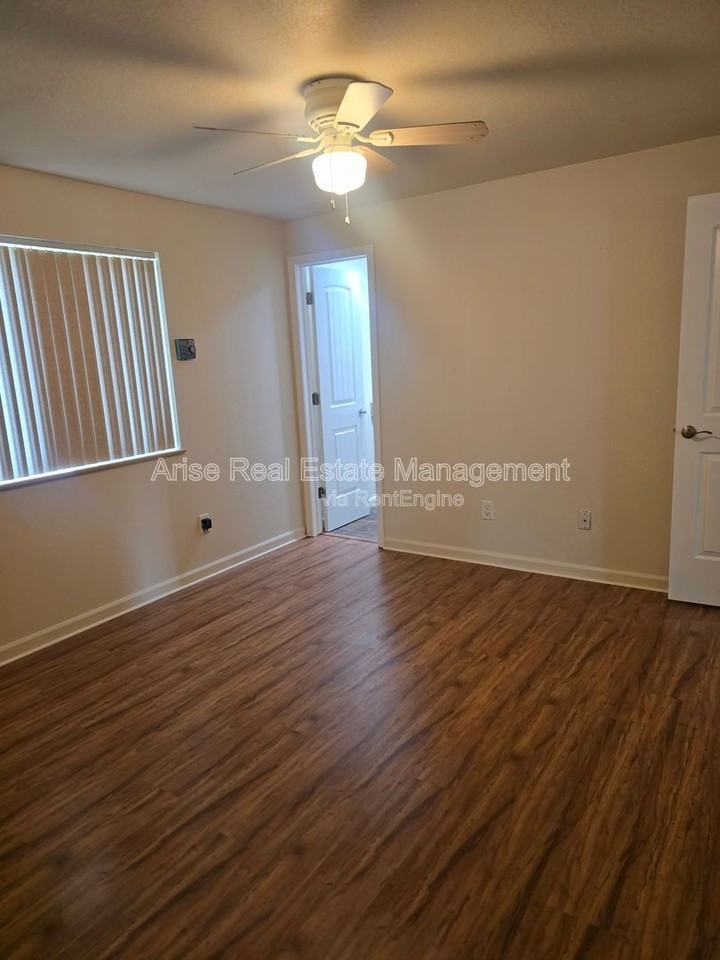 803 Scenic Loop - Photo 6 of 18