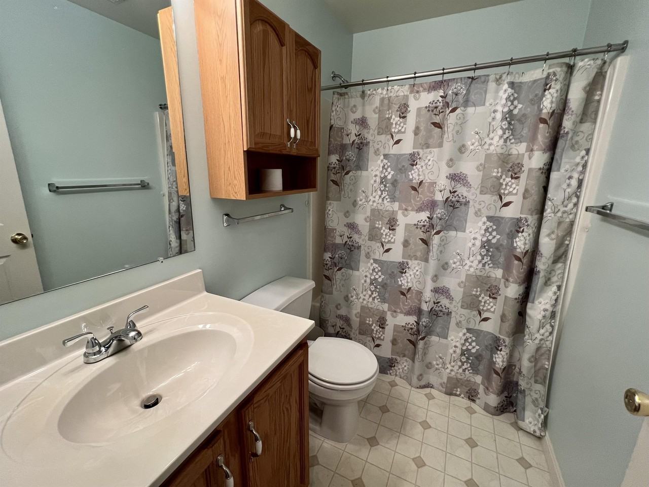 136 Hiddenwood Dr #1 - Photo 2 of 11