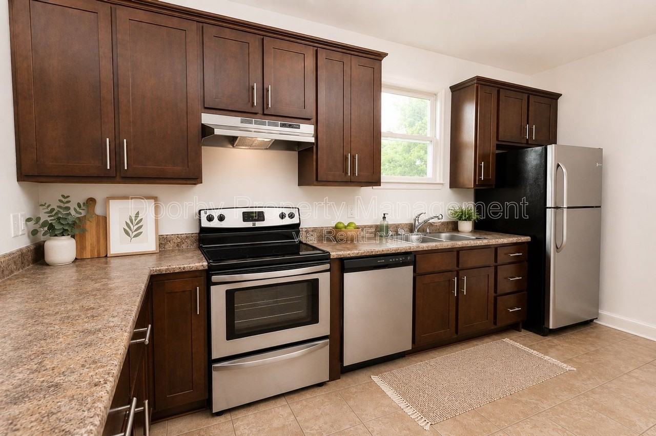 226 N Hickory St - Photo 2 of 20