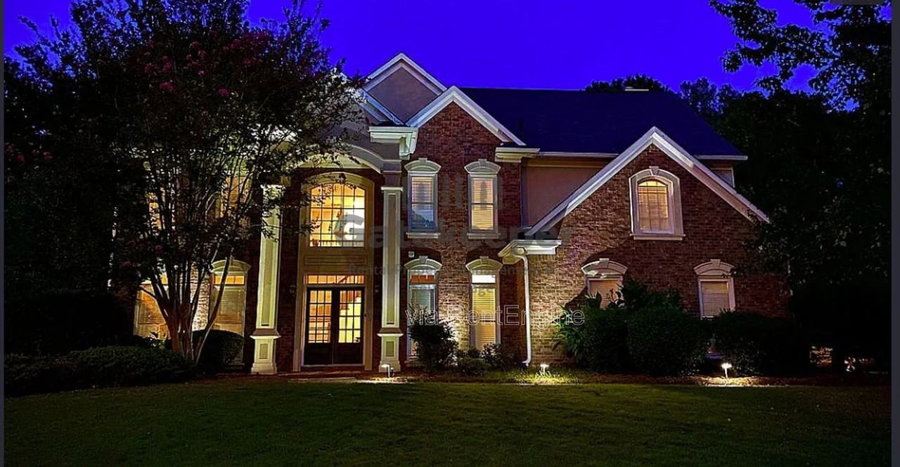 245 Lockmeade Way - Photo 2 of 2