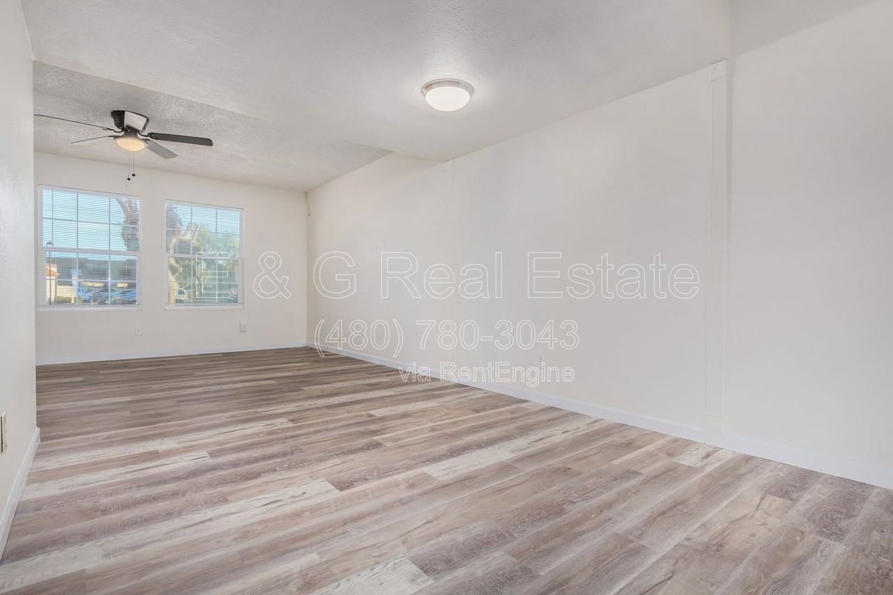 1029 E Bendix Dr - Photo 7 of 29