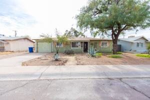 featured image of 1029 W Elna Rae St
