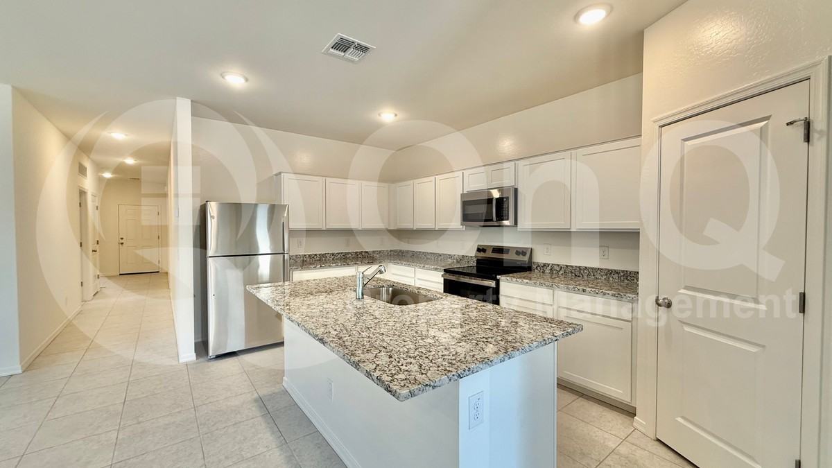4426 N 100th Ave - Photo 7 of 21