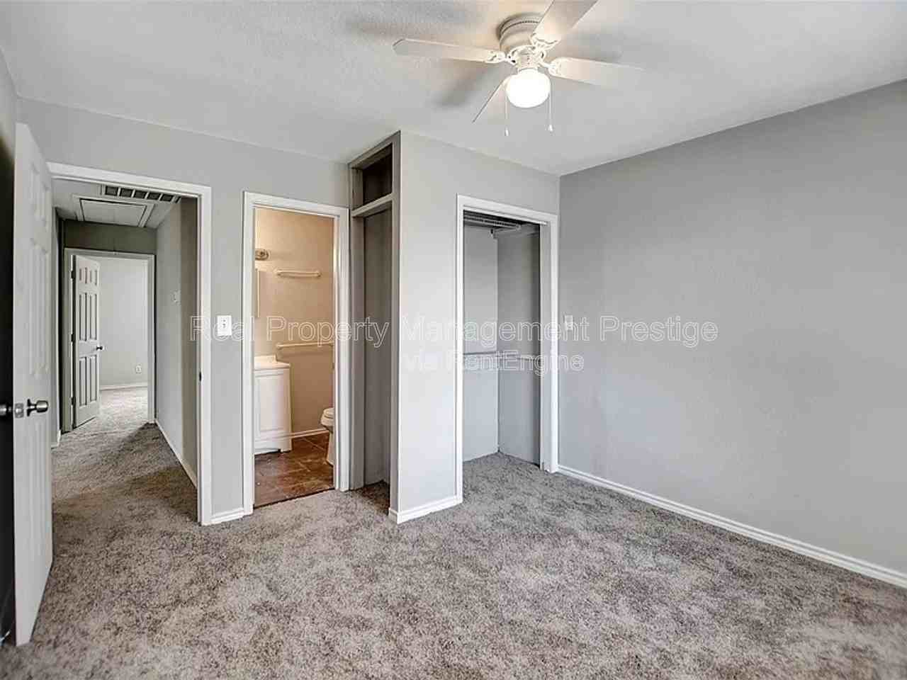 5313 Perry Ave - Photo 3 of 9